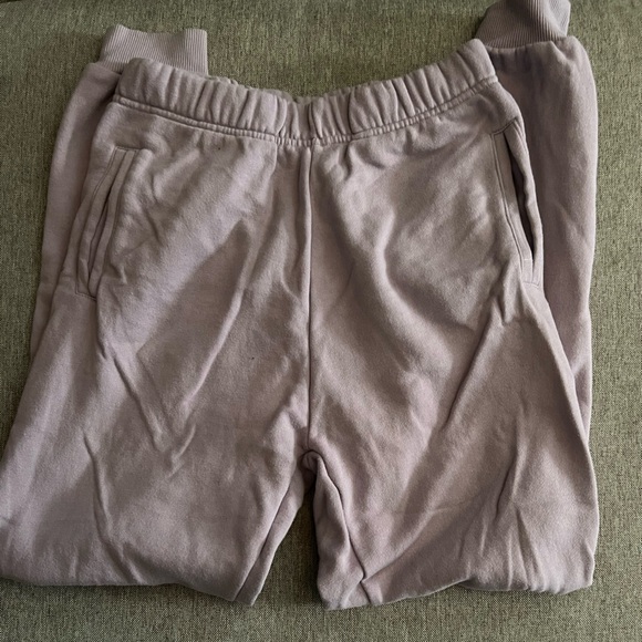 Purple woman’s joggers - Picture 2 of 2